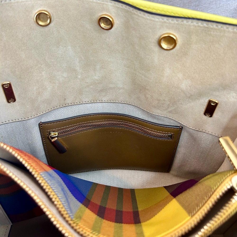 Tory Burch Large Lee Radziwill Beige and Yellow Patent Raincoat Satchel - Picture 6 of 16